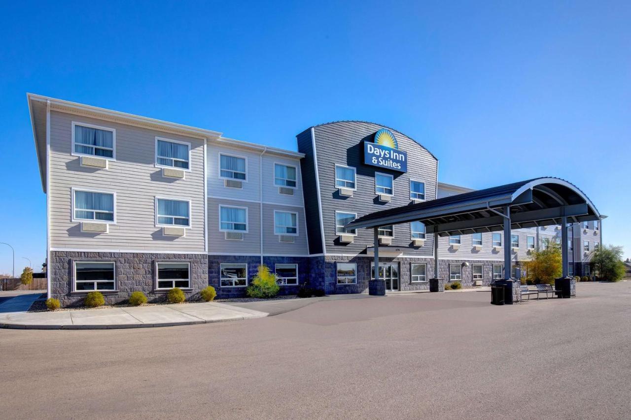 Days Inn & Suites By Wyndham Warman Εξωτερικό φωτογραφία